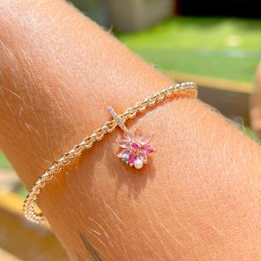 Bracelete Flor Pendurada Cristal Turmalina Rosa Banho de Ouro 18K