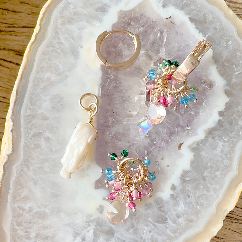 Brinco cacho pérola barroca cristal morganita banho de ouro 18k