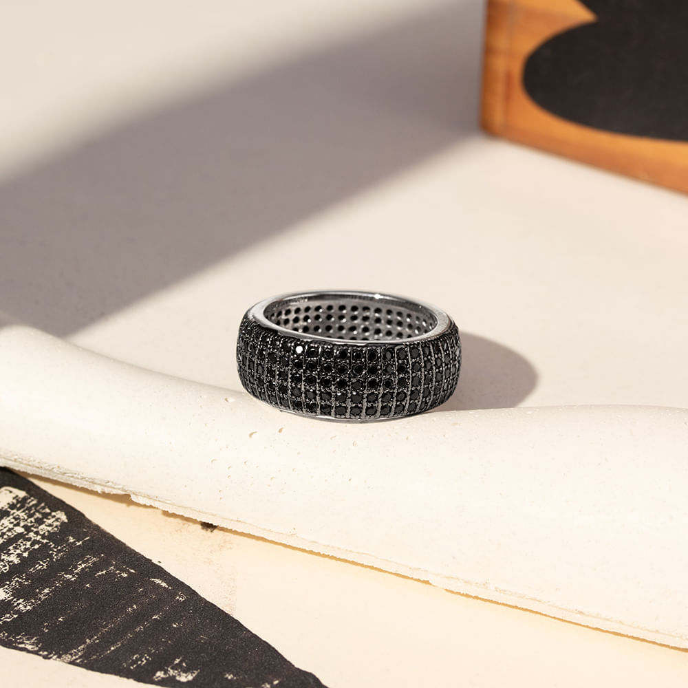 Anel Aliança 5 Linhas com Zircônias Negras - Banho de Ródio Branco