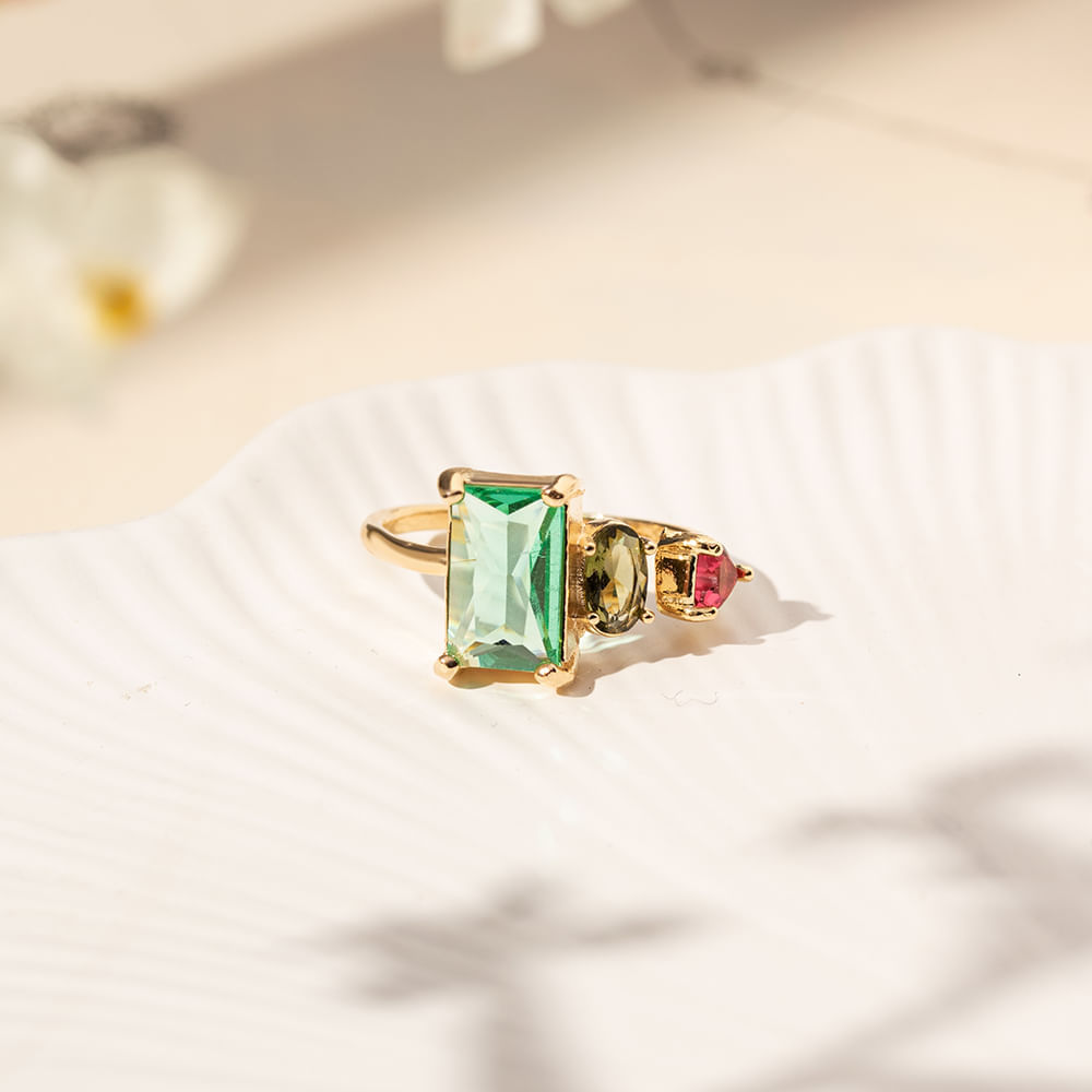 Anel Retângular com Cristal Paraiba, Cristal Peridoto e Cristal Turmalina Rosa - Banho de Ouro 18k